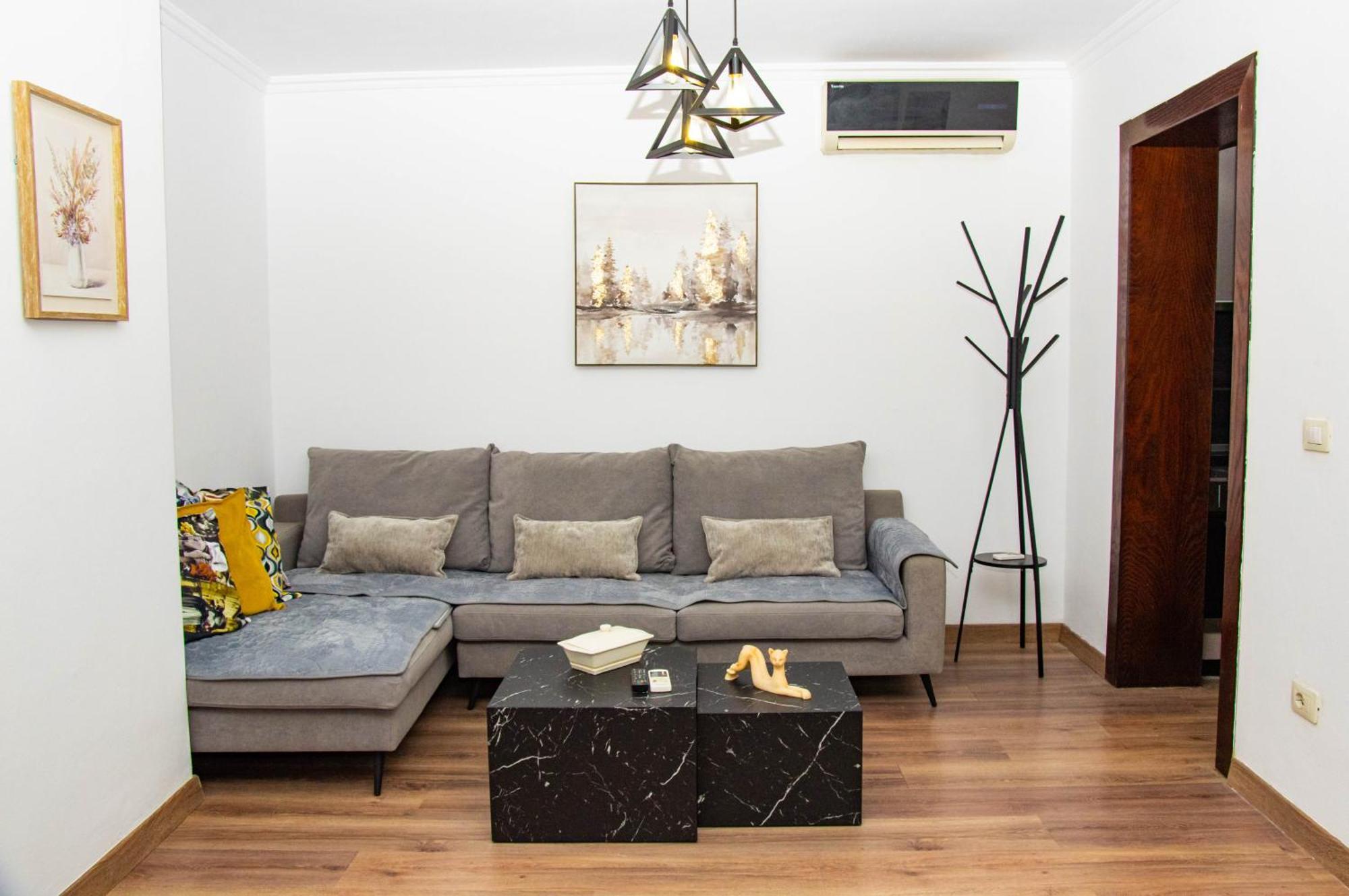 Lucas Central Relaxing House 地拉那 外观 照片
